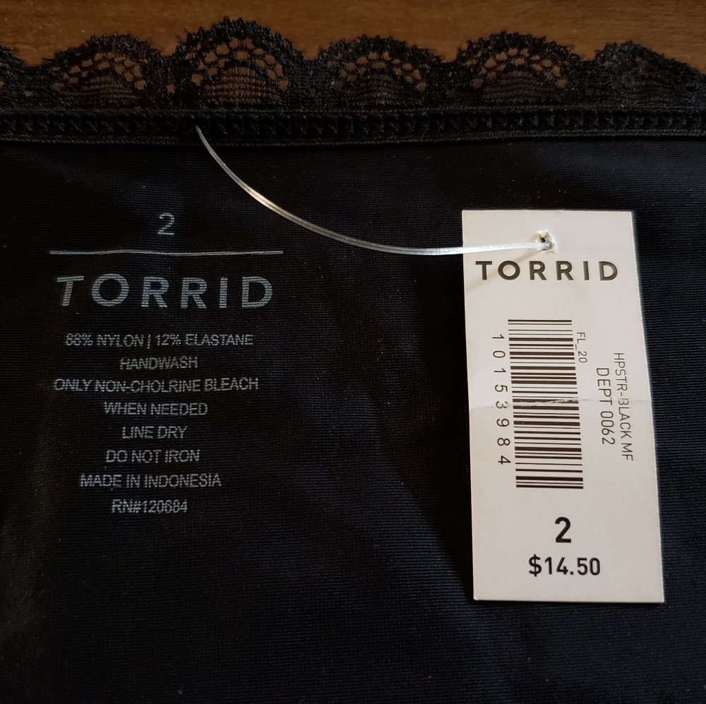 NEW Torrid Hipster size 2